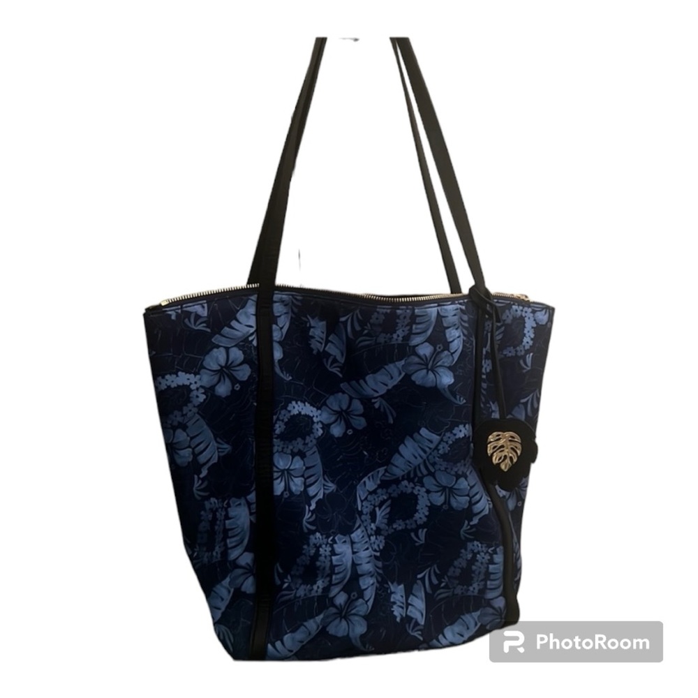Tommy Bahama blue hibiscus shoulder bag